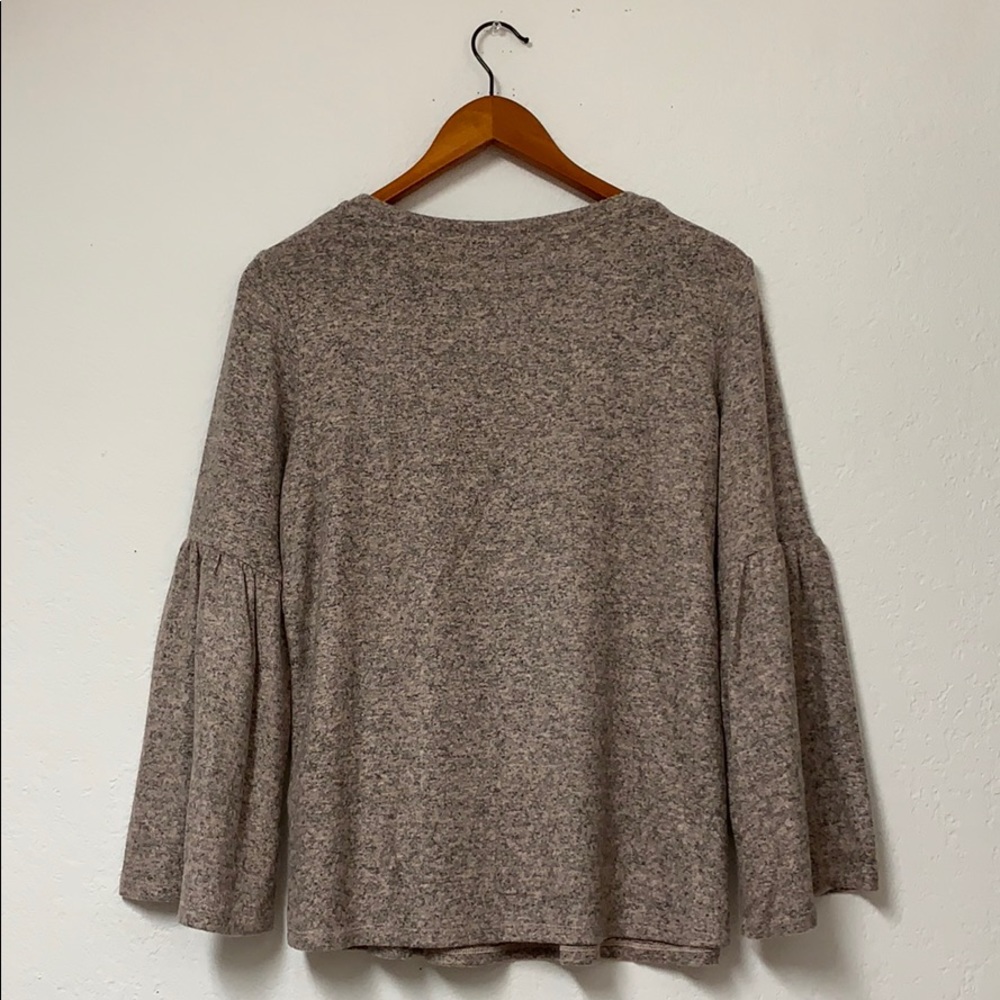 Gibson Bell Sleeve Cozy Fleece Pullover Sweater - Picture 8 of 12